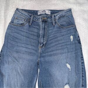 Hollister Women's Curvy Ultra High Rise Light Blue Dad Jeans